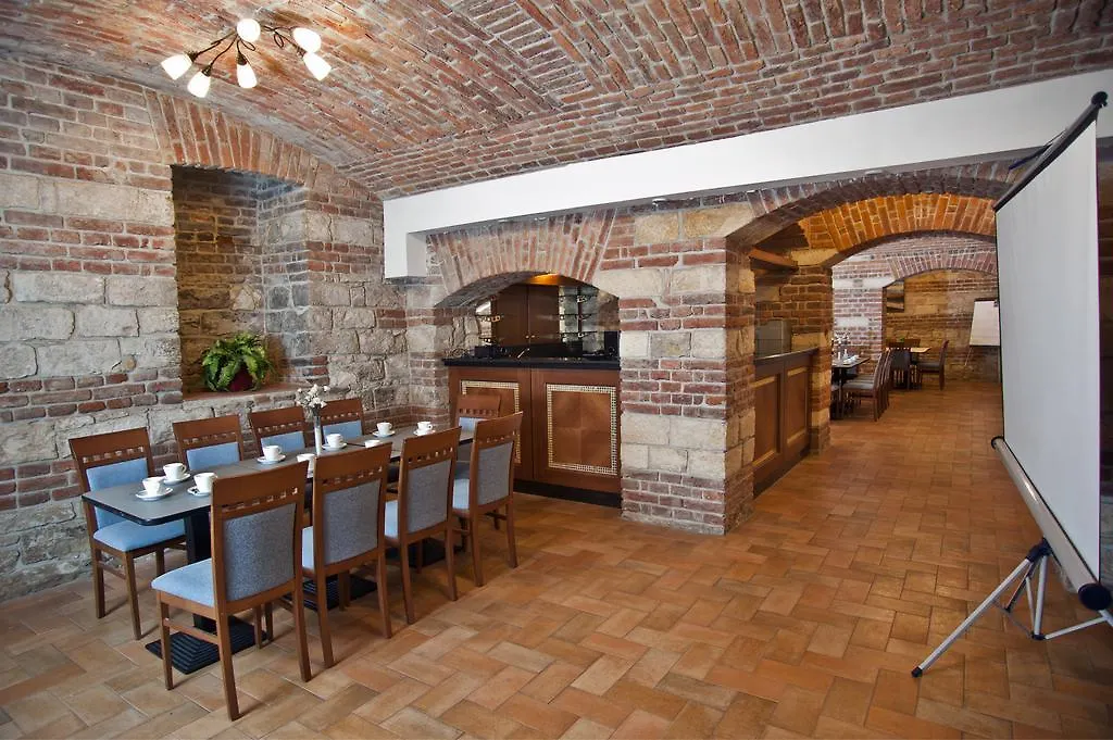 Hotel Galileo Prague 4*,