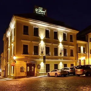 U Pava Hotell